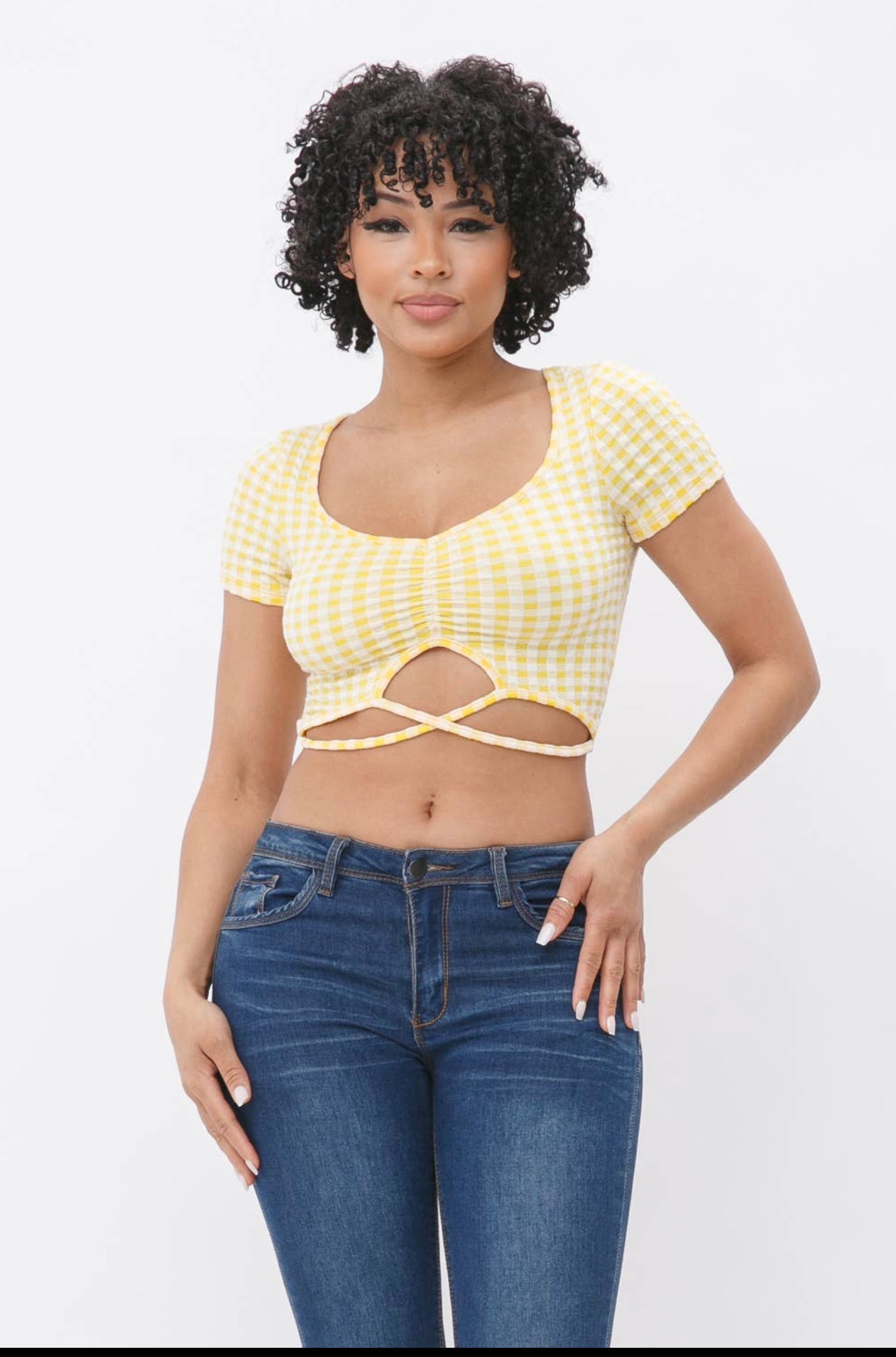 Bottom Front Cut Out Plaid Print Short Sleeve Crop Top - Yellow and White